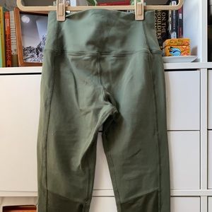 ALO Yoga Moto Leggings Army Green